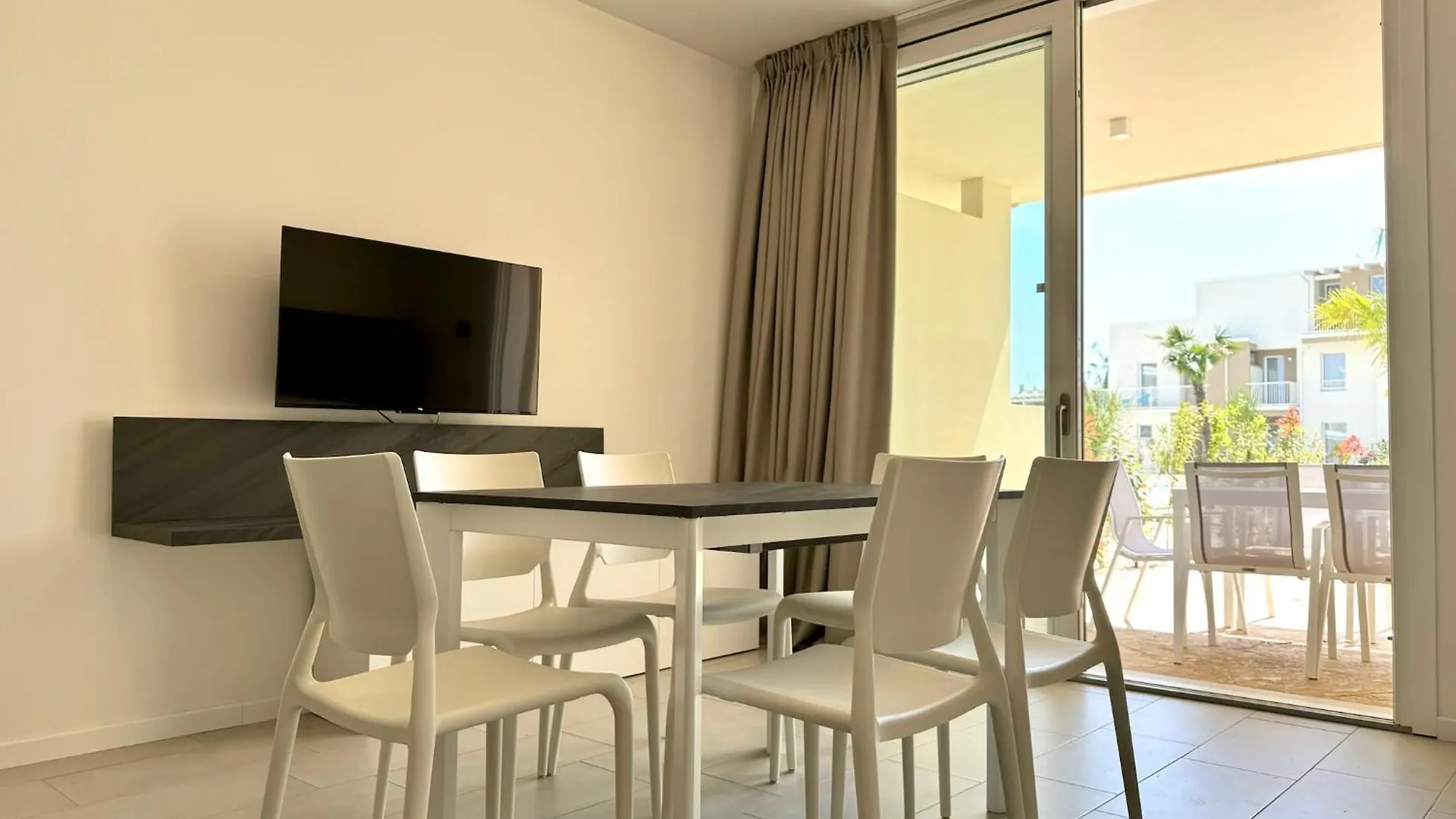 Residence Wave Island - Carraro Immobiliare Jesolo- Family Apartments 0*, 利多迪迪耶索洛